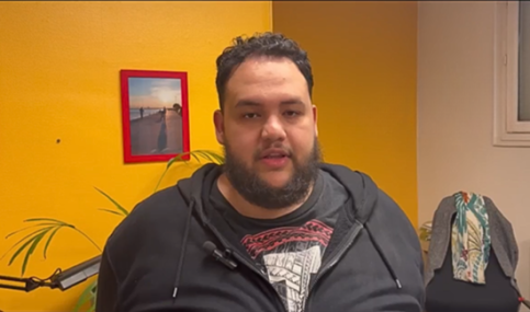 Zakari, résident de la Résidence sociale St-Bruno à Vaulx-en-Velin 